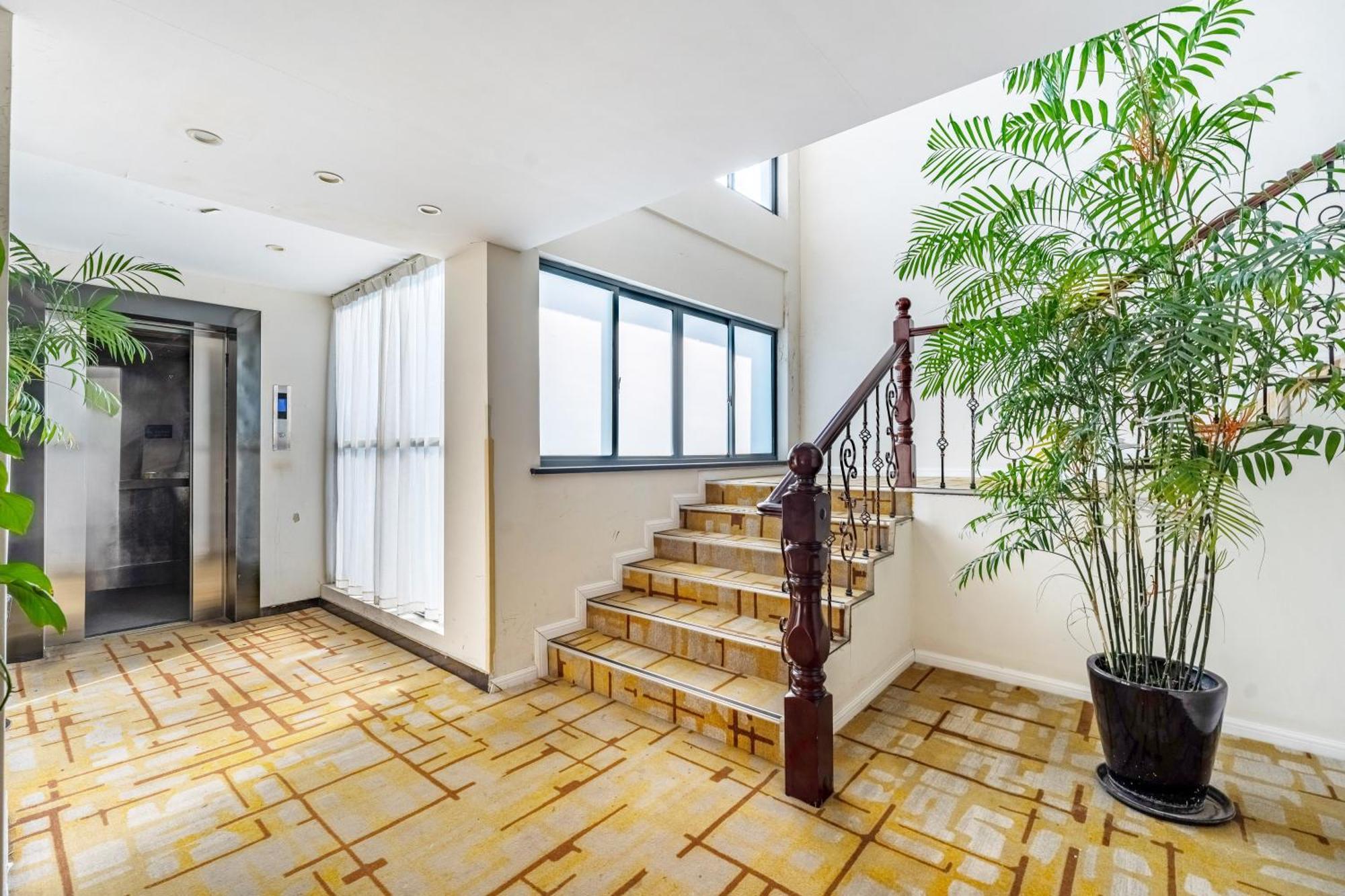 Hotel Dihang Boutique Pudong Airport Branch - Provides Shuttle Service To Pudong Airport And Disneyland 3*